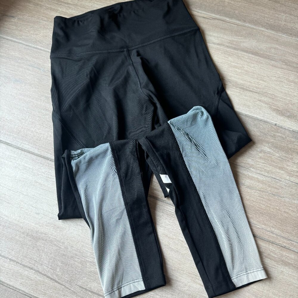 PINK Victoria's Secret Black Ultimate Leggings - Women's Size Medium